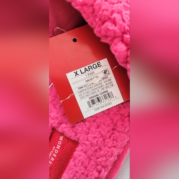 NWT! Oh What Fun Women's Pink Christmas Shoe/Slippers Slides Size XL(11-… - Picture 4 of 5